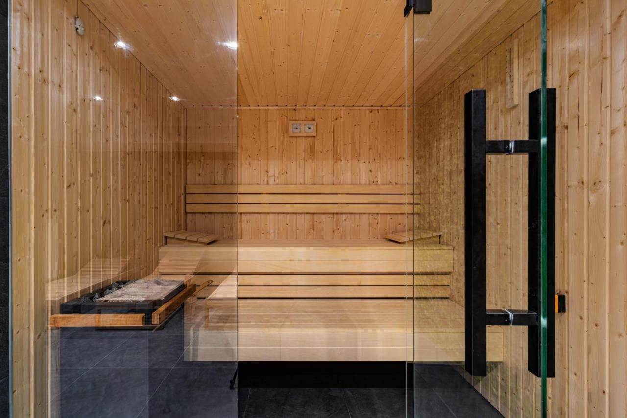 Arena Apartment